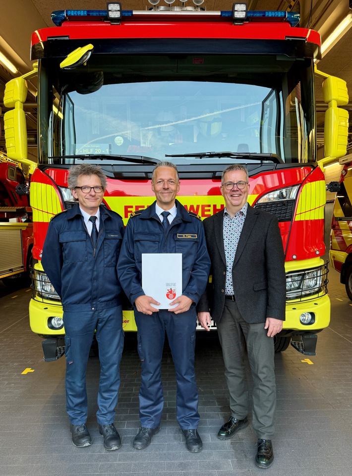 FW Ratingen: Markus Feier zum Branddirektor befördert