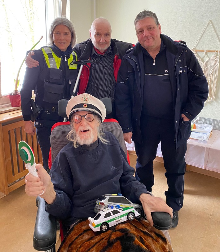 POL-BI: Mit Blaulicht im Herzen