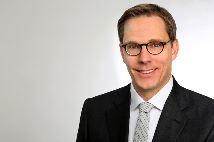 Russell Reynolds Associates baut Digital- und Technologiebereich strategisch weiter aus: Robert Kämper wechselt von Microsoft zur Personalberatung