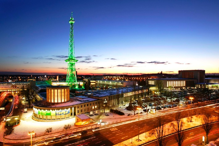 Berliner Funkturm schließt für 10 Wochen (BILD)