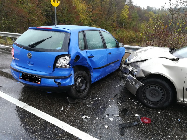 POL-PDNR: Wissen - Verkehrsunfall mit drei verletzten Personen