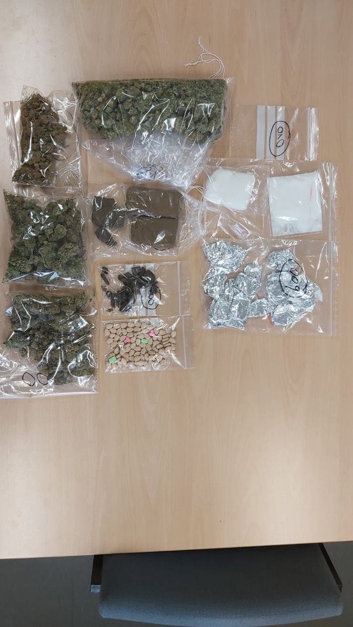 POL-LDK: Polizei kontrolliert und findet Marihuana ++ Kriminalpolizei stellt Drogen sicher