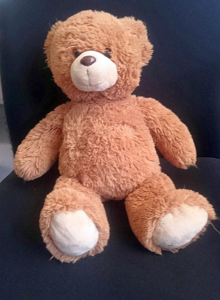 POL-F: 161109 - 1059 Frankfurt-Höchst: Teddy gefunden