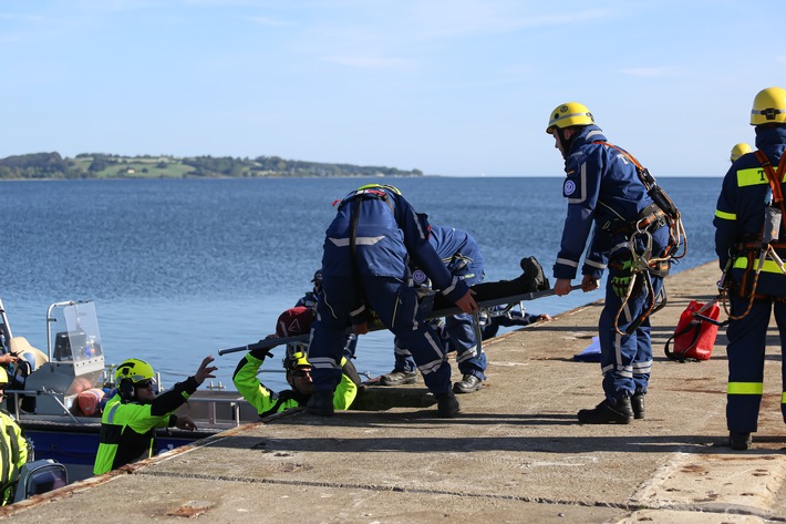 THW HH MV SH: Deutsch-dänische Zusammenarbeit bei Übung Blåtand 2026 - THW bringt technische Fähigkeiten in Süddänemark ein