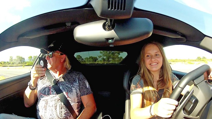 "Die Geissens" - Ferrarifahren und Modelträume