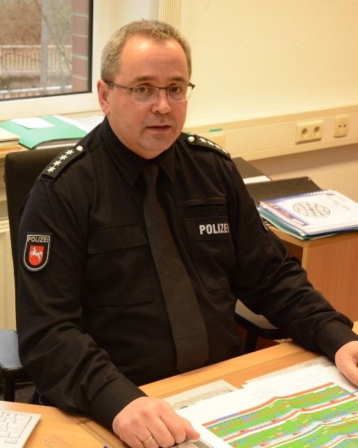 POL-VER: Osterholzer Polizei hat einen neuen Leiter des Einsatz- und Streifendienstes