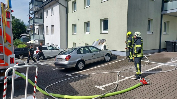 FW Leichlingen: Feuerlöscher richtig eingesetzt und größeren Schaden verhindert