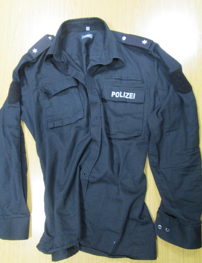 BPOL NRW: Amtsanmaßung - 20-Jähriger gibt sich als Polizeibeamter aus - Bundespolizei stellt Uniform, PTB-Waffe - Pfefferspray und Einhandmesser sicher