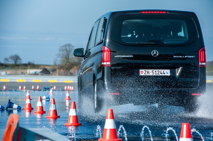 Mercedes-Benz: Transporter Training on Tour - Pour une sécurité renforcée sur les routes