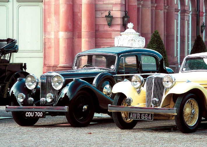 Jaguar Daimler Heritage Trust auf der Techno Classica 2005 / Seltene Einzelstücke, Jaguaria und Informationen