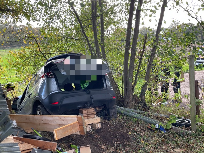 FW-SE: Verkehrsunfall mit drei verletzten Personen