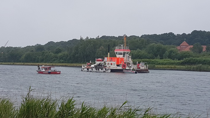 FW-RD: Havarie im Nord-Ostsee-Kanal Im Nord-Ostsee-Kanal, höhe KM 65 Südseite (Schacht-Audorf), kam es gestern (04.07.2020) zu einer Havarie.