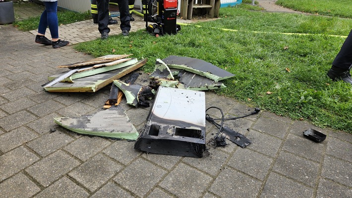 FW-PL: Brand in Anbau eines Kindergartens