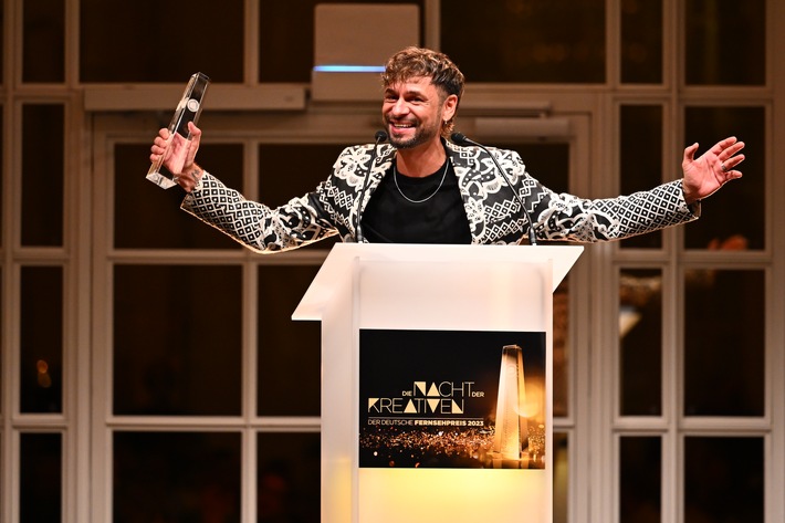 ProSieben gratuliert: Jakob Lundt (&quot;Wer stiehlt mir die Show?&quot;) und Angel Garcia (&quot;The Masked Singer&quot;) gewinnen den Deutschen Fernsehpreis 2023