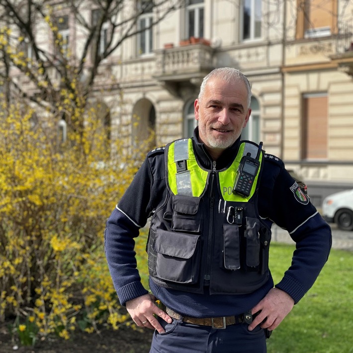 POL-KR: Polizeihauptkommissar Reiner Keesen verstärkt den Bezirksdienst Mitte