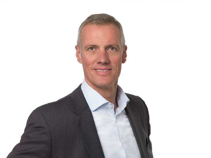 Oliver Rockstein, Executive Vice President der M7 Group S.A. und zuständig für Diveo. Credits: Diveo Weiterer Text über ots und www.presseportal.de/nr/129579 / Die Verwendung dieses Bildes ist für redaktionelle Zwecke honorarfrei. Veröffentlichung bitte unter Quellenangabe: "obs/Diveo/Maurice Cox" Oliver Rockstein, Executive Vice President der M7 Group S.A. und zuständig für Diveo. Credits: Diveo Weiterer Text über ots und www.presseportal.de/nr/129579 / Die Verwendung dieses Bildes ist für redaktionelle Zwecke honorarfrei. Veröffentlichung bitte unter Quellenangabe: "obs/Diveo/Maurice Cox"