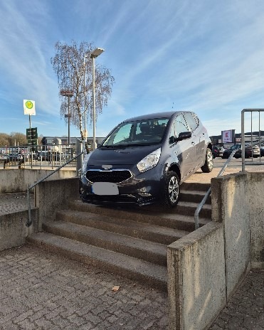 POL-KI: 260309.1 Schwentinental: Falsch abgebogen