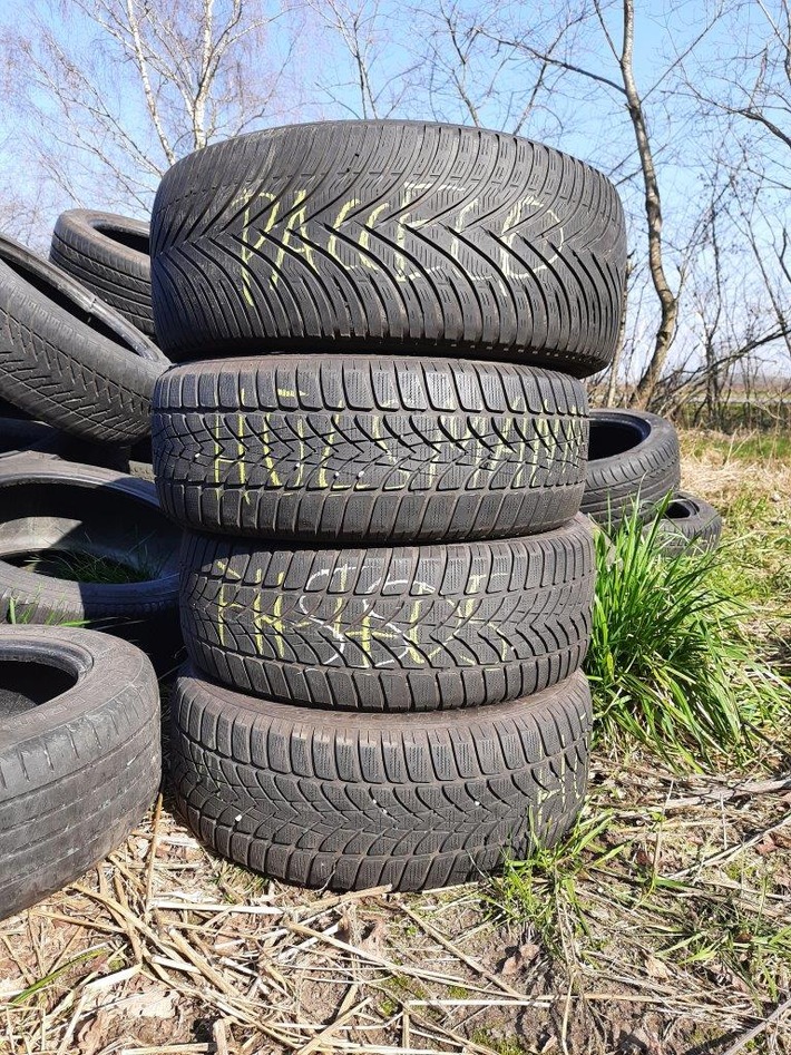 POL-EL: Handrup - Reifen entsorgt