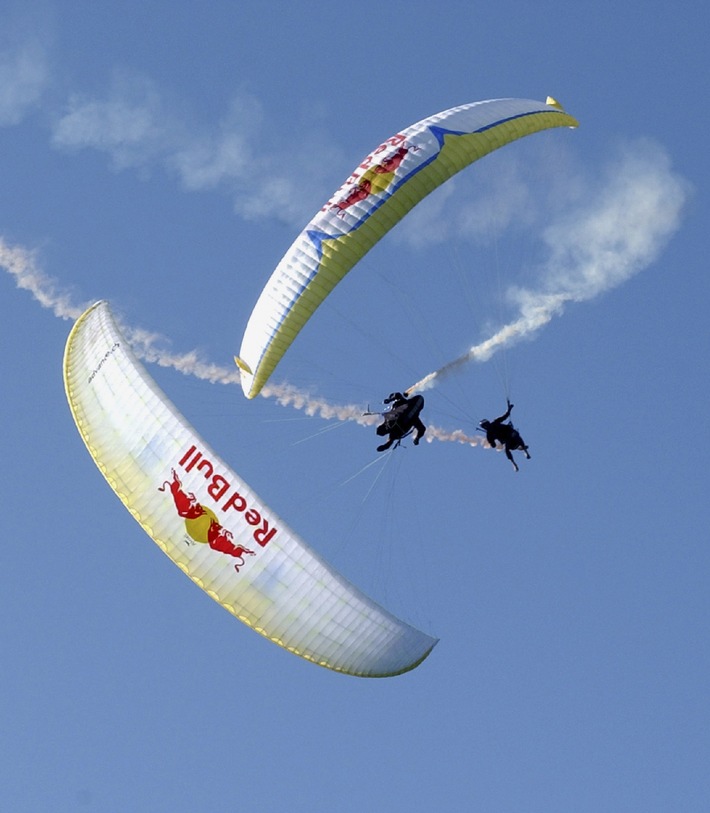Du 20 au 22 août 2004: 7e Red Bull Vertigo à Villeneuve (VD/Suisse) - Coupe du monde de vol acrobatique