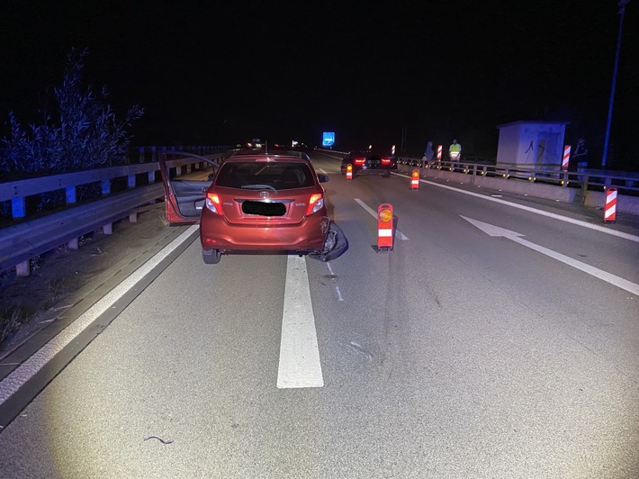 POL-PDKL: Fahrer stellt PKW auf der Autobahn zum Schlafen ab....