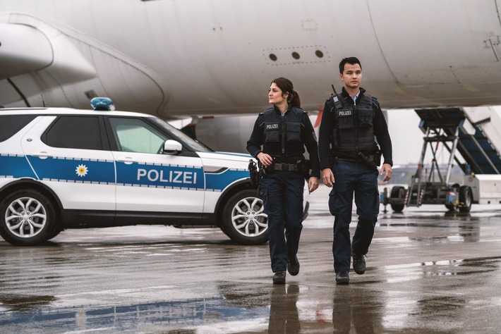 Bundespolizeidirektion München: Widerspenstiges Pärchen stört Landevorgang am Flughafen München
