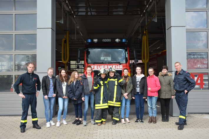 FW-Dorsten: Girls&#039;Day - ein Zukunftstag für Mädchen
bei der Feuerwehr Dorsten