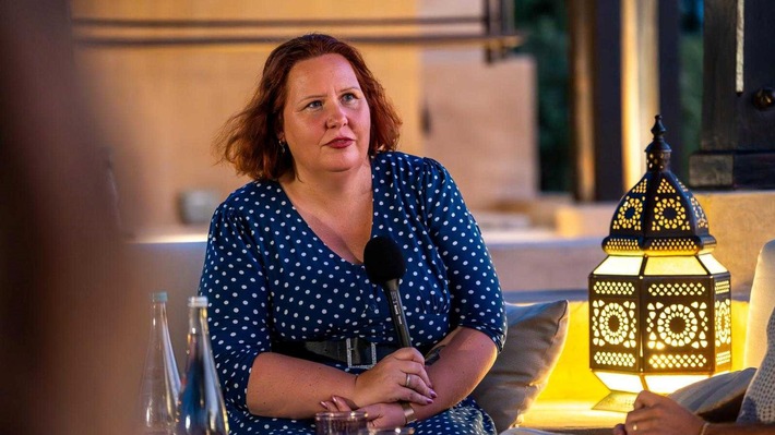 Christine Dawood bei „DAS! Rote Sofa“: Erstes deutsches TV-Interview nach der „Titan“-Tragödie