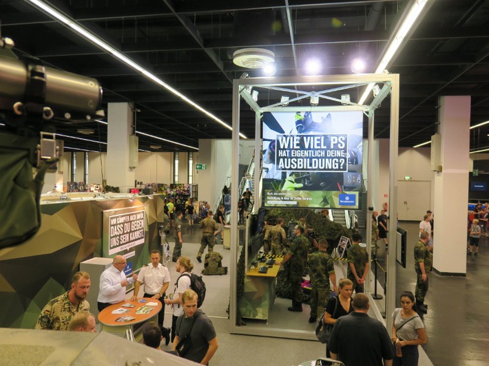 Bundeswehr auf der Gamescom 2019 - Jobs &amp; Karriere im IT-Bereich