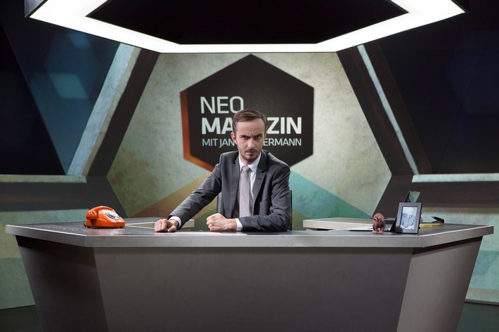 Postmoderne Unterhaltung in ZDFneo / Das "NEO MAGAZIN" mit Jan Böhmermann geht an den Start (FOTO)