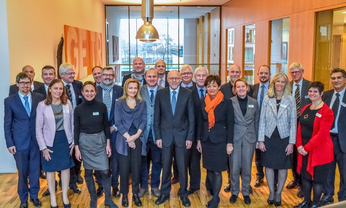 Internationales Kuratorium der Stiftung EVZ zu Gast in Danzig / Kuratoriumssitzung und Austausch mit Partnerorganisationen vor Ort
