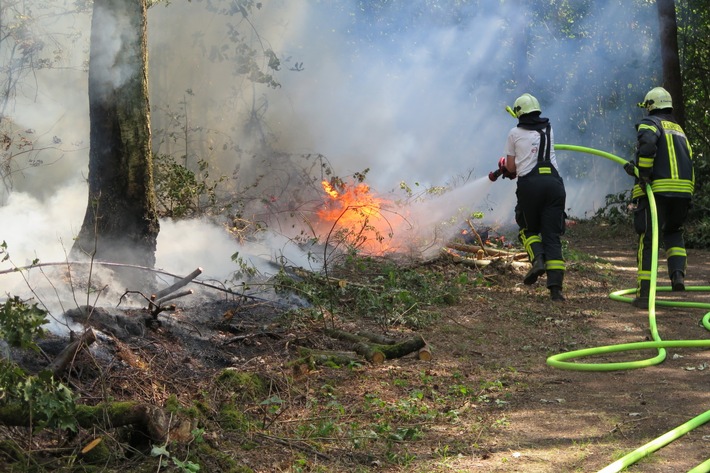 FW Selfkant: Erneuter Waldbrand