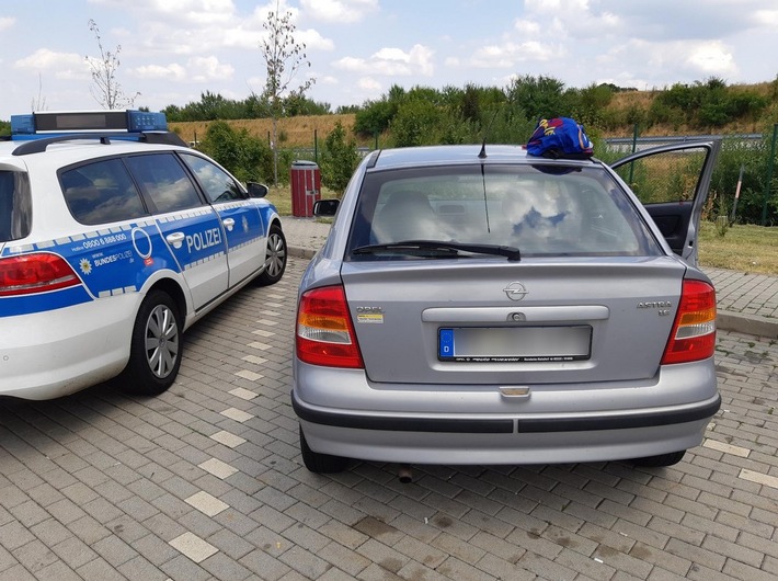BPOLI BHL: Gemeinsame Pressemitteilung der Bundespolizeiinspektion Passau und Berggießhübel

Acht ausweislose Iraker am Bahnhof - Schleuser innerhalb von zwei Tagen identifiziert und festgenommen