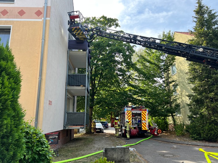 FW Lehrte: Küchenbrand in Lehrte - Feuerwehr verhindert Schlimmeres