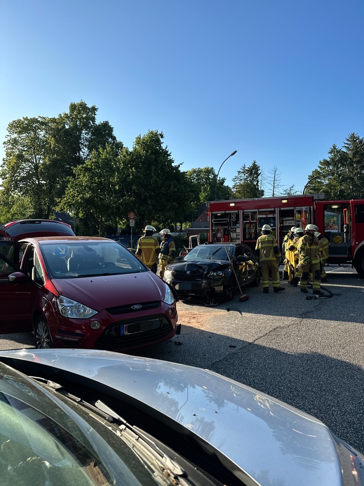 FW-SE: Verkehrsunfall mit vier verletzten Personen in Bad Bramstedt