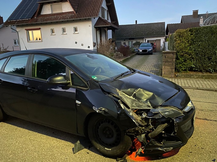 POL-PDLD: Pkw-Fahrer prallt gegen Baucontainer