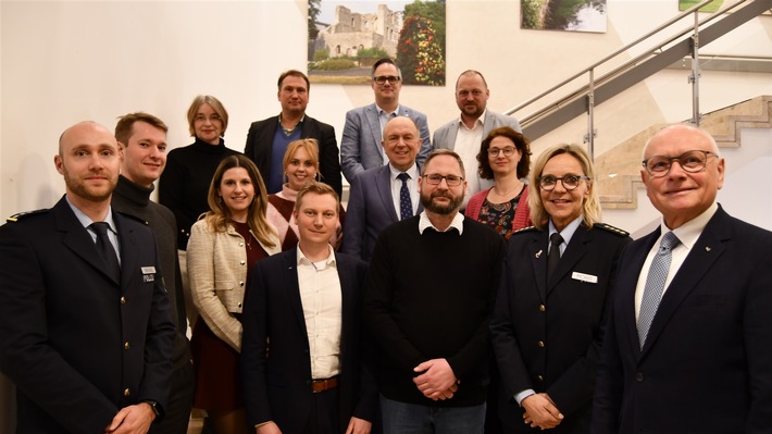 POL-PB: Konstituierende Sitzung des Polizeibeirats wählt Hans-Bernd Janzen zum Vorsitzenden