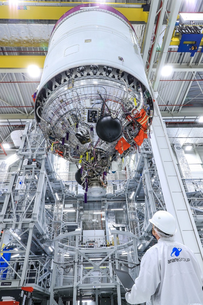 Mit Künstlicher Intelligenz in den Weltraum: Sensoren und selbstlernende Systeme verbessern Herstellungsverfahren für die Ariane 6