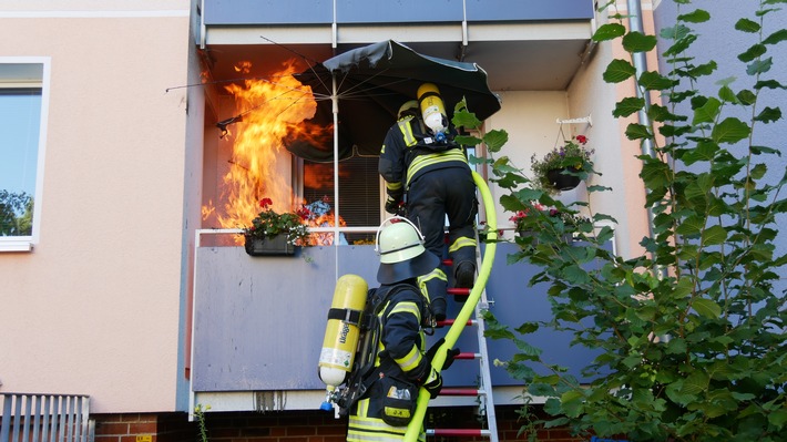 FW Celle: Balkonbrand