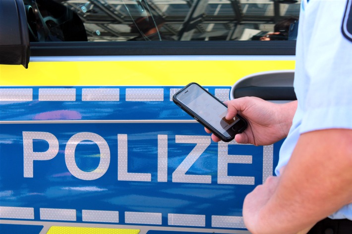 POL-GT: Polizei Gütersloh mit Smartphones im Einsatz
