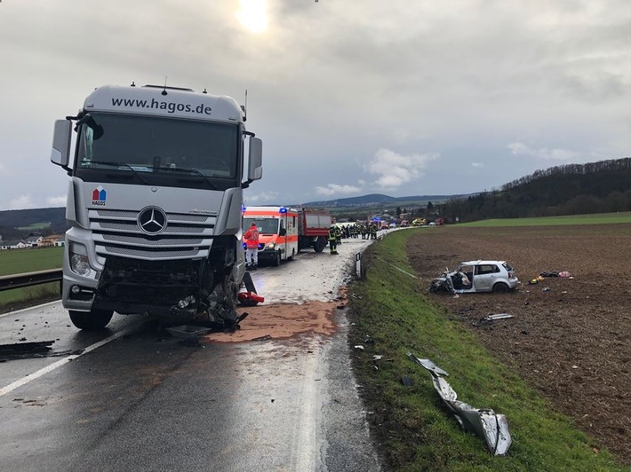 POL-PDKH: Schwerer Verkehrsunfall auf der L 236 zwischen Hargesheim und Windesheim
