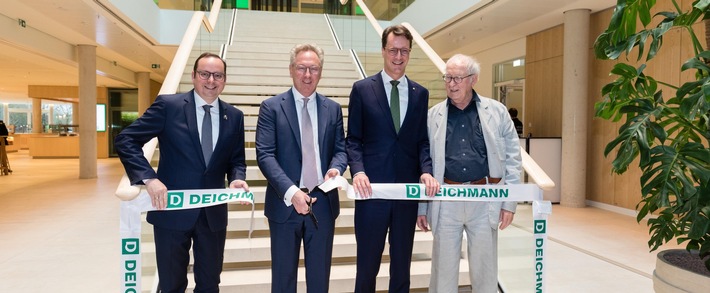 Neues Entree für den DEICHMANN-Campus: Einweihung des Zentralgebäudes in Essen, solides Geschäftsergebnis 2025