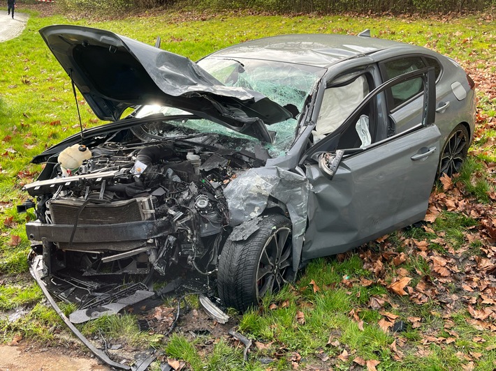 POL-HA: Schwerer Unfall mit Linienbus