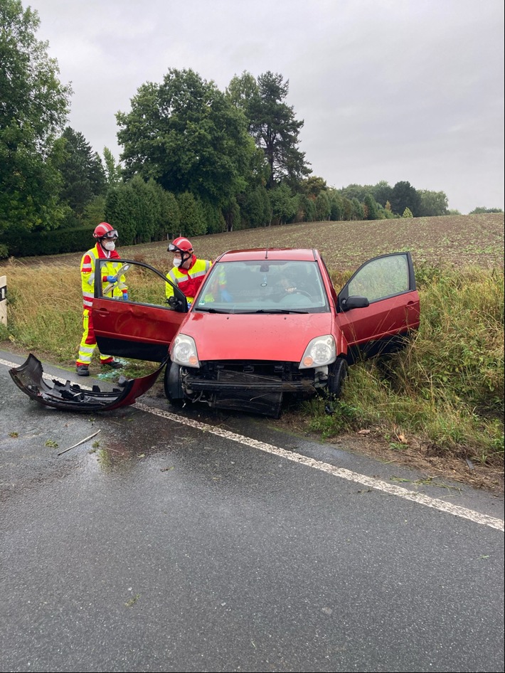 POL-ME: 32-Jährige Autofahrerin nach Alleinunfall schwer verletzt - Mettmann - 2209072