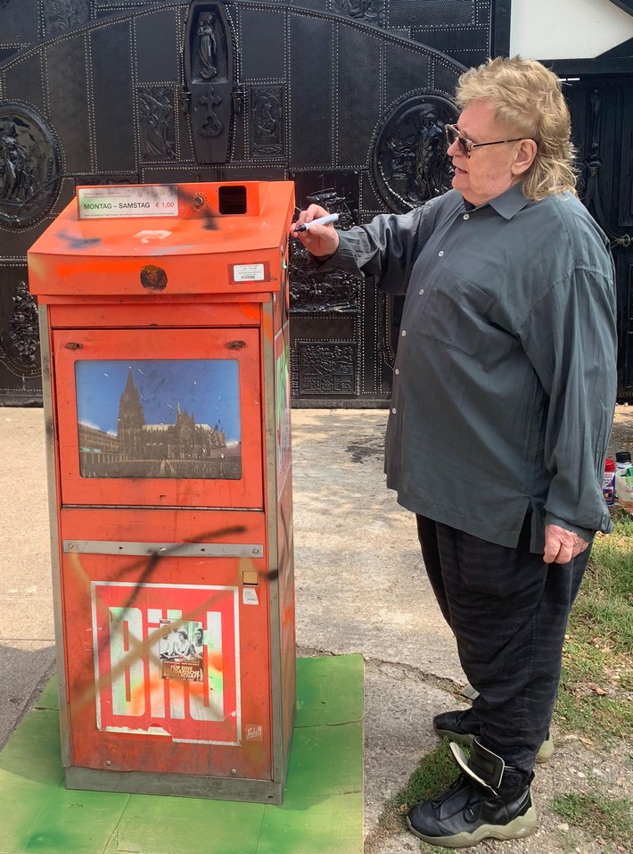 Aktionskünstler HA Schult: Benefiz-Kunst hilft Kölner Obdachlosen