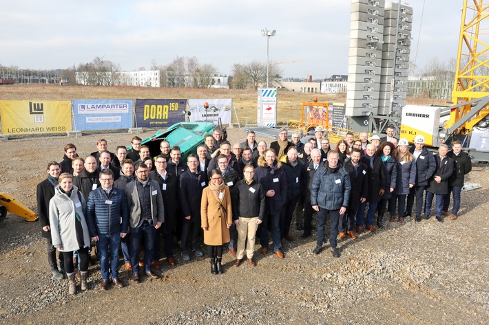 The construction site of the future: digitized and networked - terrain handover for the reference construction site on Campus West