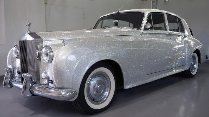 "GRIP - Das Motormagazin": Oldschool Muscle Car im Duell mit Hightech-Newcomer