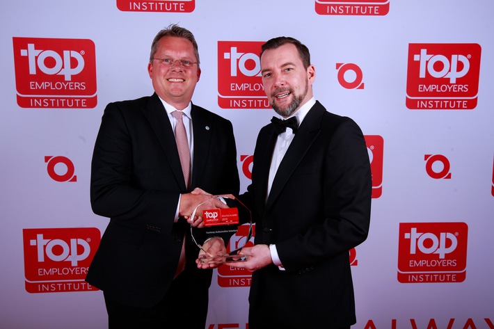 Yanfeng Automotive Interiors is honored with the Top Employer Award 2019 / YFAI is recognized as an employer of choice in Germany and Slovakia