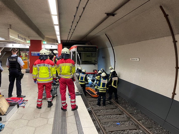 FW-BO: Tödlicher Unfall im U-Bahnbereich des Hauptbahnhof Bochum