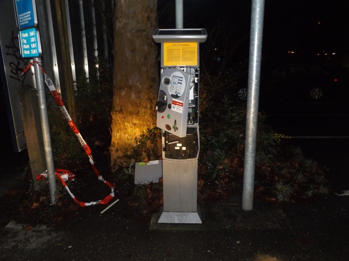 BPOLI-OG: Parkausweisautomat am Bahnhof aufgebrochen/Bundespolizei sucht Zeugen