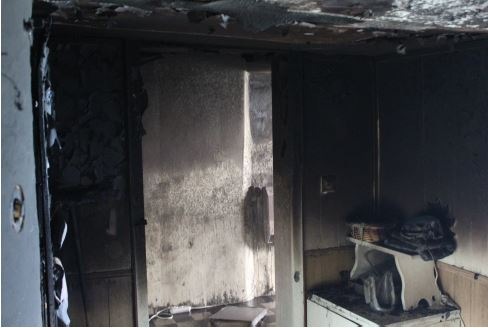POL-PPTR: Hoher Schaden entstand bei einem Wohnhausbrand am Freitagnachmittag. Der Bewohner blieb glücklicherweise unverletzt.